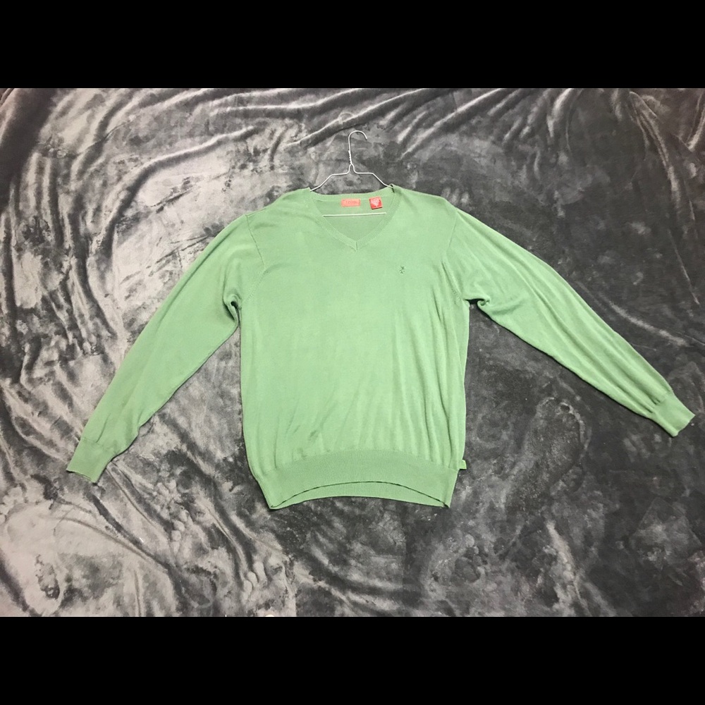 Izod sweater